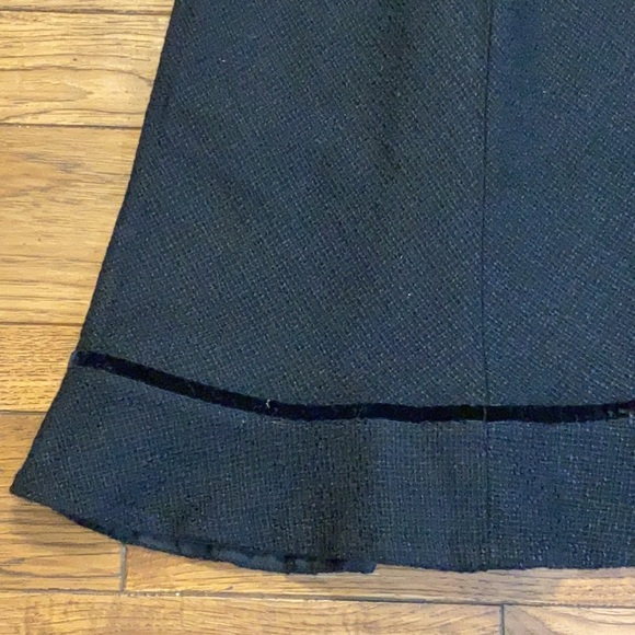 Gap black Sz 1 side zipper skirt - Picture 2 of 7